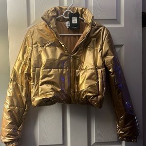 New Women’s Medium Metallic Puffer Jacket